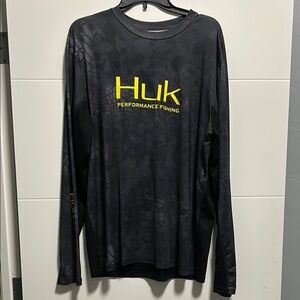 Huk Men's Black Performance Fishing Shirt